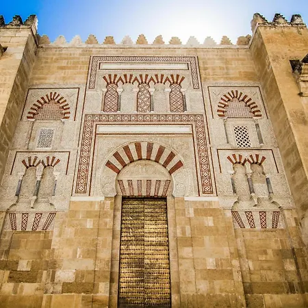 2 Bedroom Lovely In Appartement