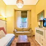 2 Bedroom Amazing In Apartamento Córdoba