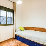 Apartamento 2 Bedroom Amazing In Córdoba